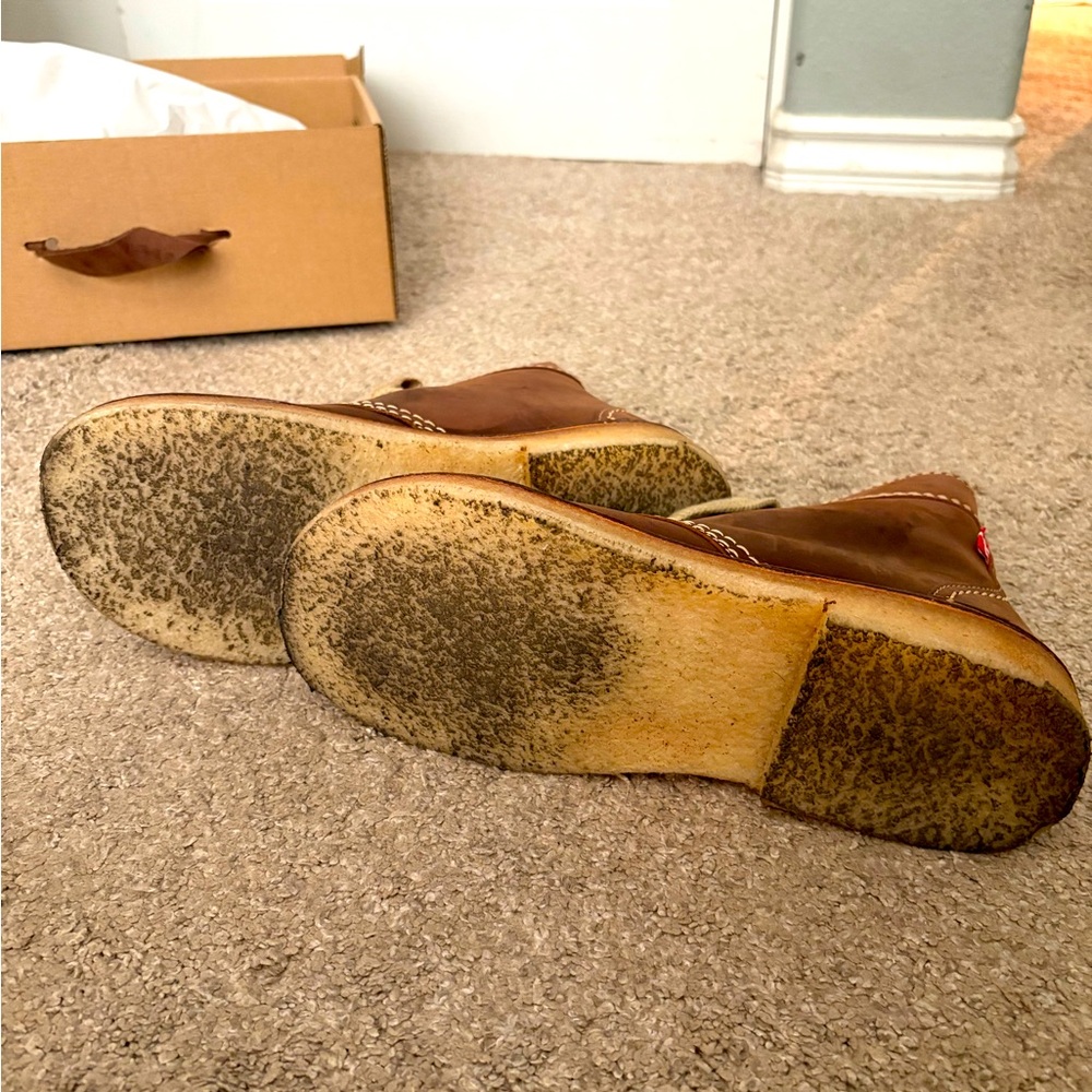 Classic Brown Leather Boots with Textured Soles